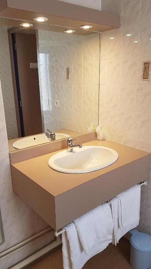 סן-פלור Hotel Des Roches מראה חיצוני תמונה